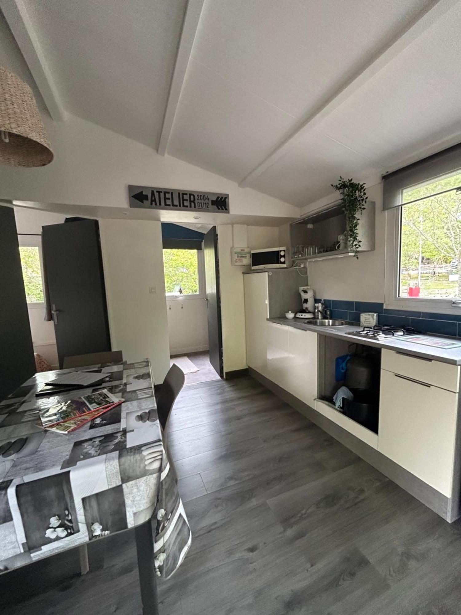 Les Chalets De Labeaume Luaran gambar